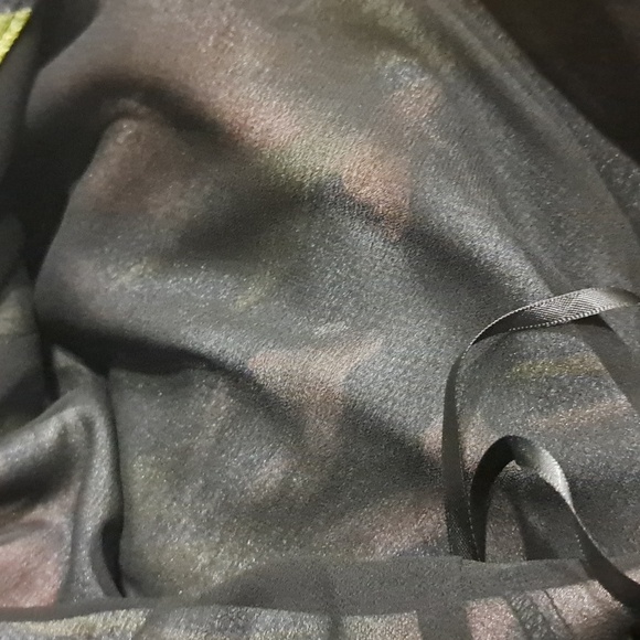 Ted Baker London  Women's Floral Black Top - Picture 9 of 12